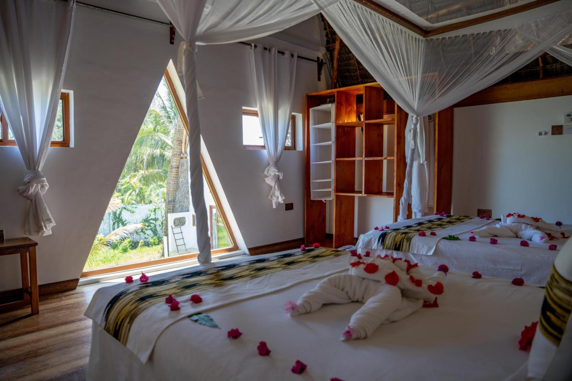 La Perla Beach Resort, Zanzibar - Your Beachfront Private Haven Пвани-Мчангани Экстерьер фото