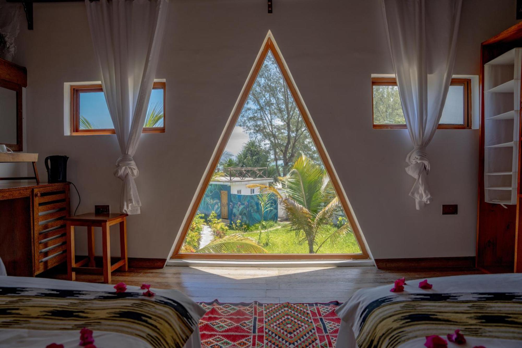 La Perla Beach Resort, Zanzibar - Your Beachfront Private Haven Пвани-Мчангани Экстерьер фото